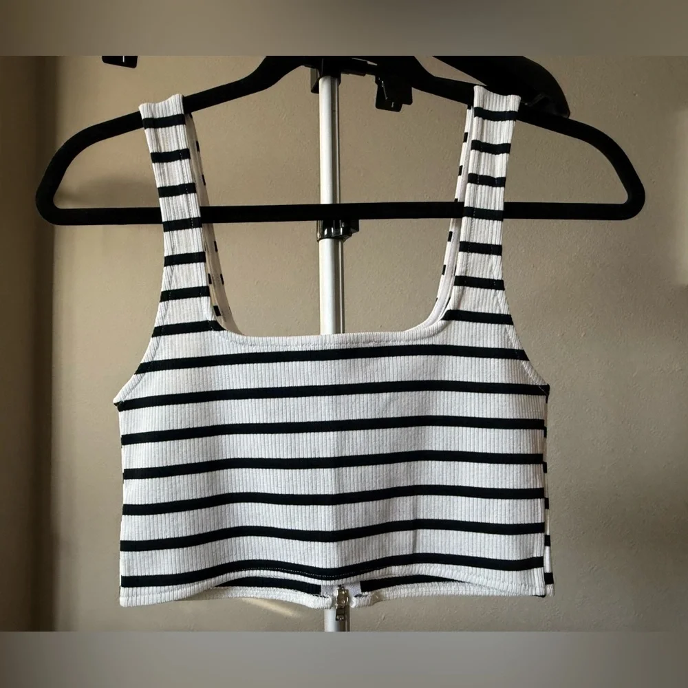 Zara Striped Zipper Crop Top - Picture 2 of 5